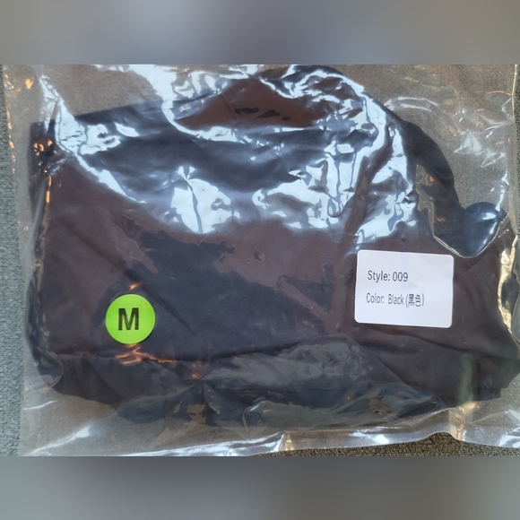 Women's Black Athletic Shorts NWT - Picture 2 of 7